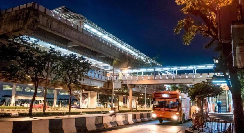 Pannapat Place Bangkok Bagian luar foto